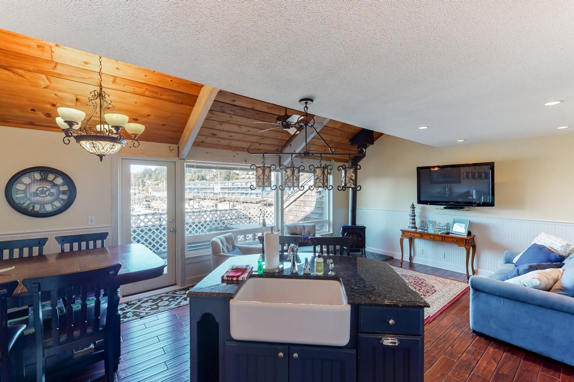 The Embarcadero Apartment Newport
